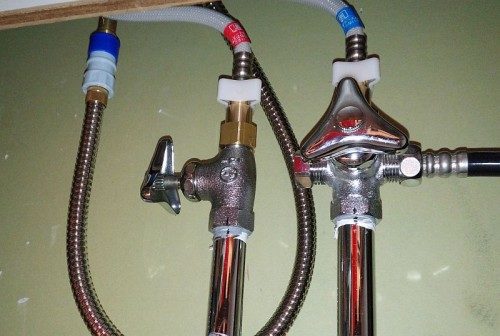 キッチンの混合水栓をINAX（LIXIL）のタッチレス（ハンズフリー）水栓に交換しました。（DIY）