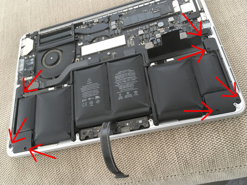 バッテリーが膨張！MacBook Pro (Retina, 13-inch, Early 2015 